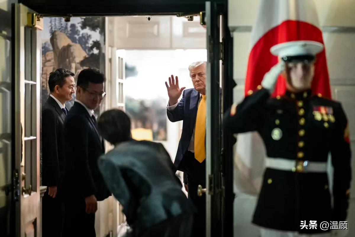 高市早苗白宫“跪式外交”奏效！支持率飙升，64%日本人认可…高市早苗首次访白宫，