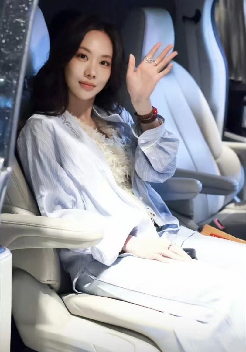 王霏霏上完美食综艺收藏了一堆店 家乡美食大赛 别人录美食综艺是工作，王霏霏录美食