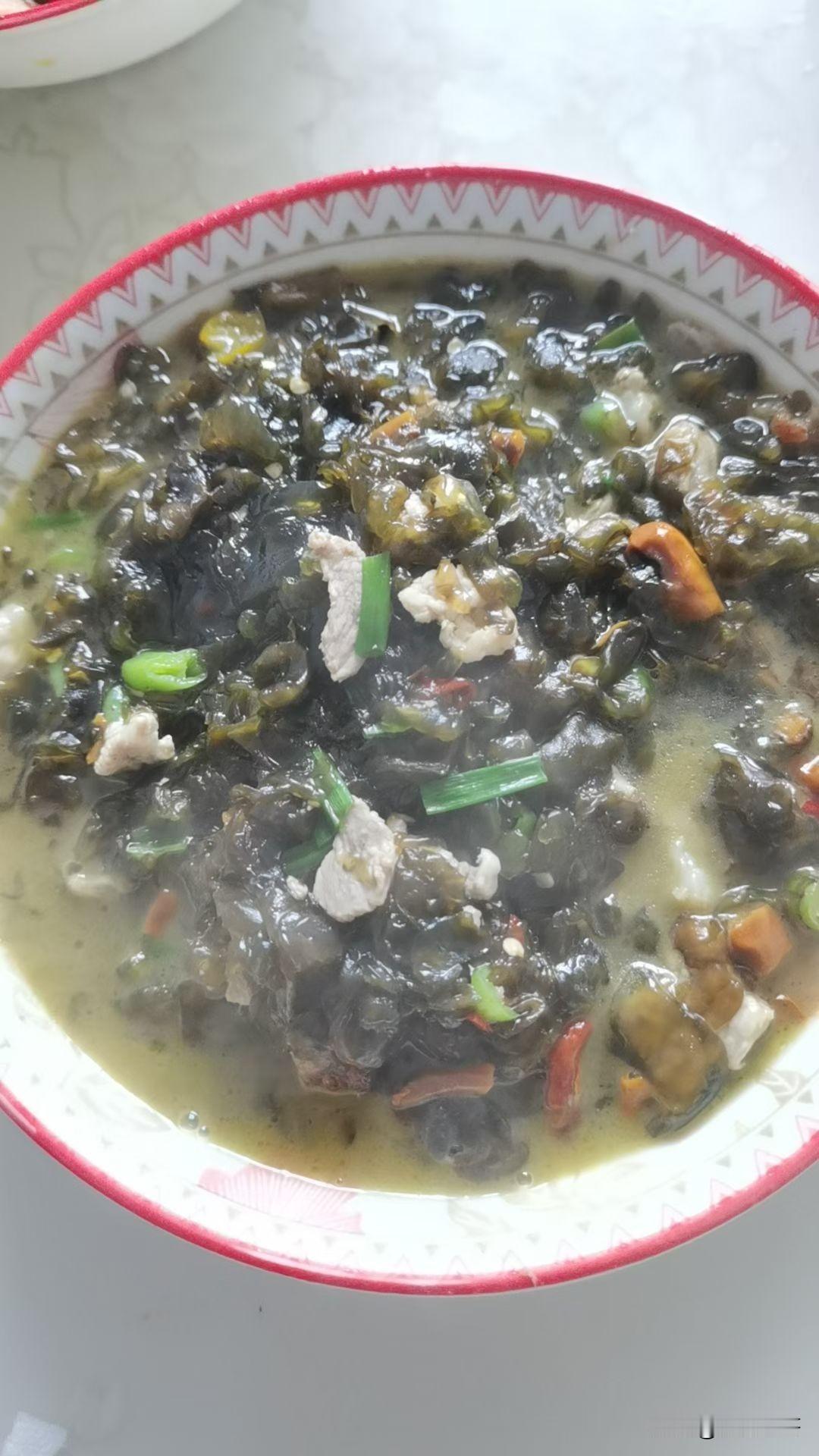 春风有信，花开有期；
踏点春风，晒点惬意；
人随春好，事随春淡；
不赶时间，只赶