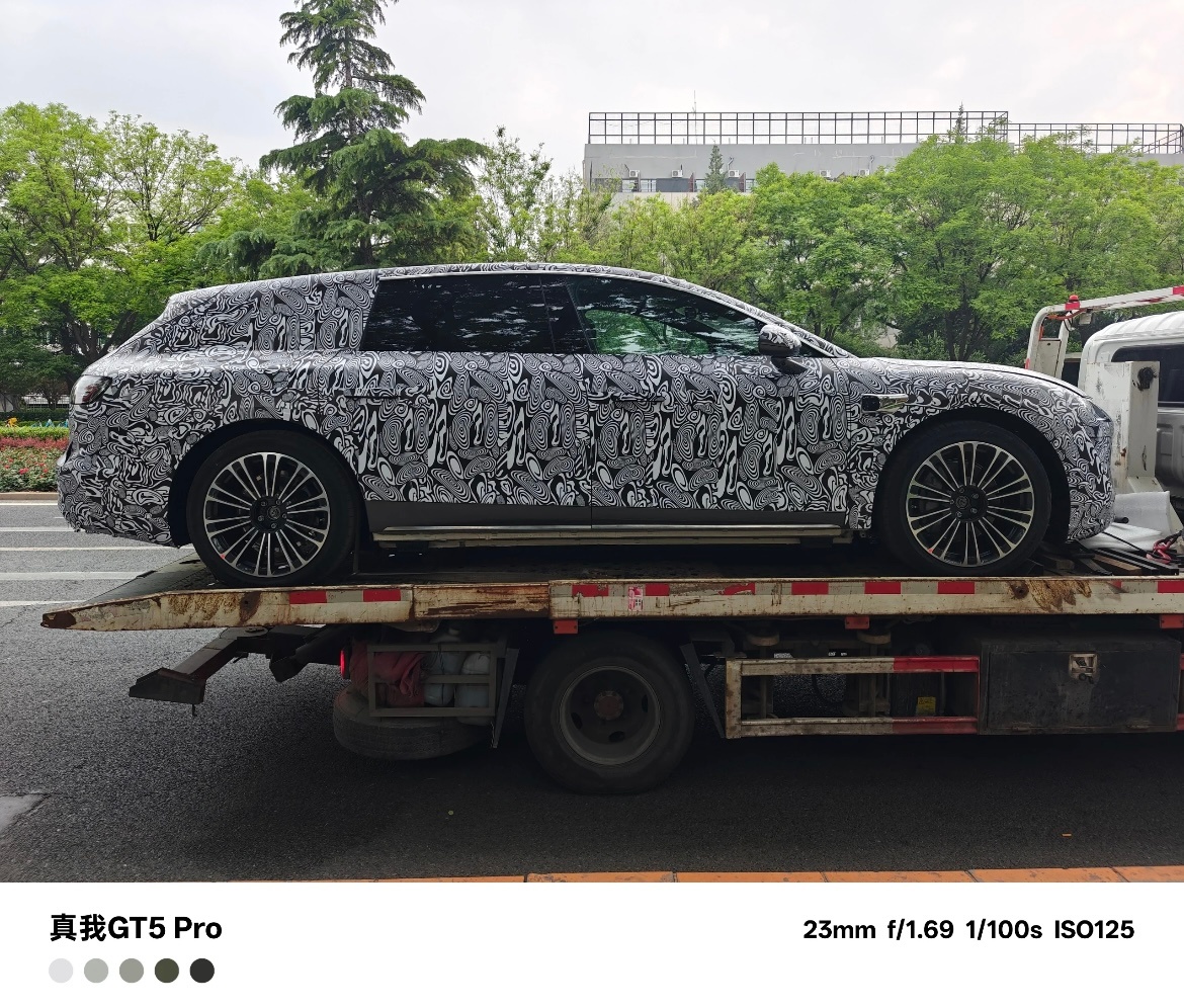享界 S9 旅行车谍照曝光：体形修长，配问界 M8 同款尾灯