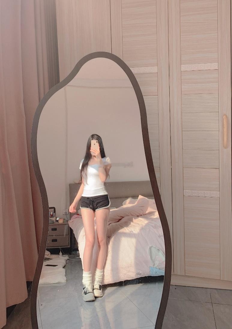 我不行了吧 简直就是清纯女大