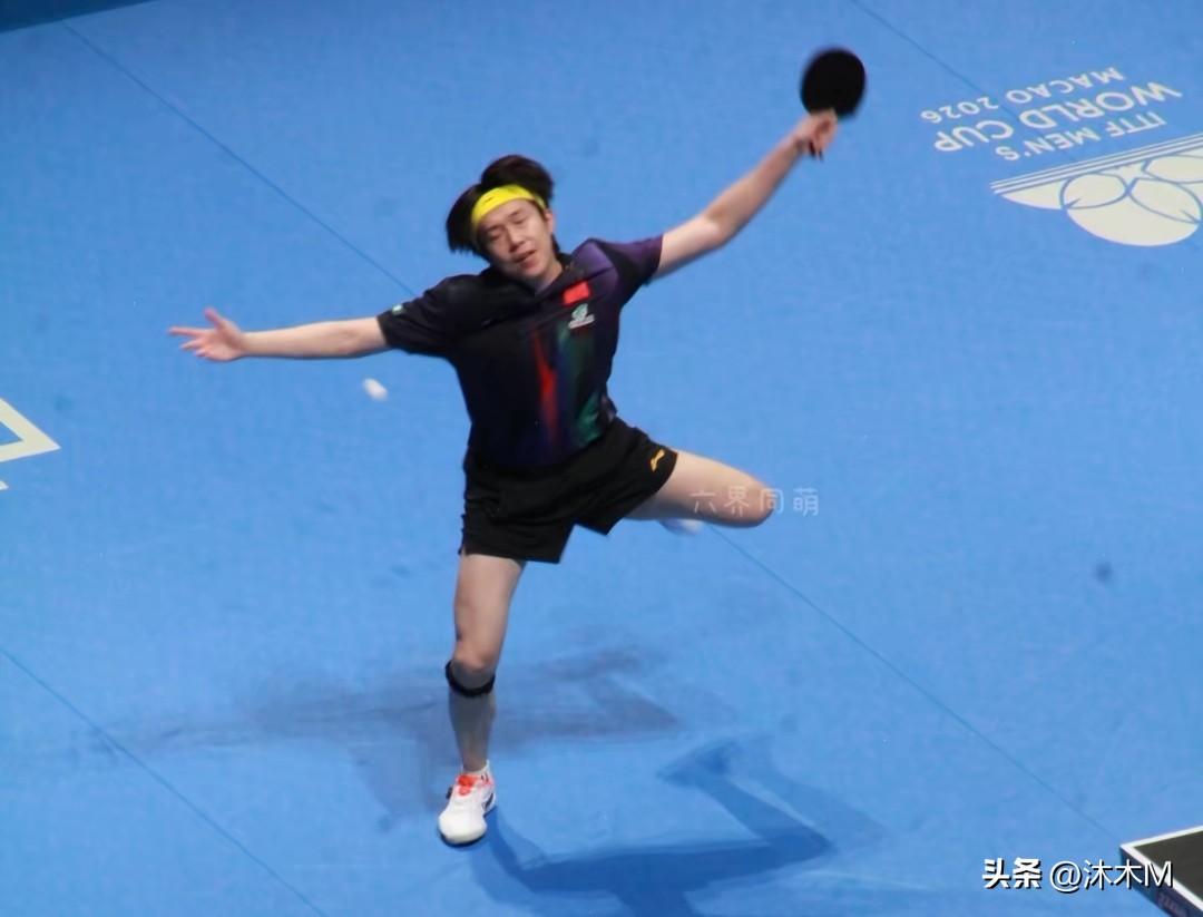 这是哪个摄影师给王楚钦拍的，这要是被本人看到，还不得要请他吃一顿“竹笋炒肉”
