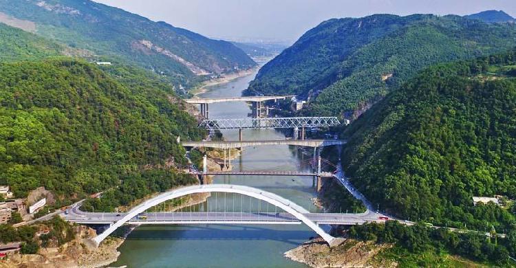 北碚有承受之力，当年成立渝北区，将原江北县六镇二乡划归北碚。（即水土镇、静观镇、