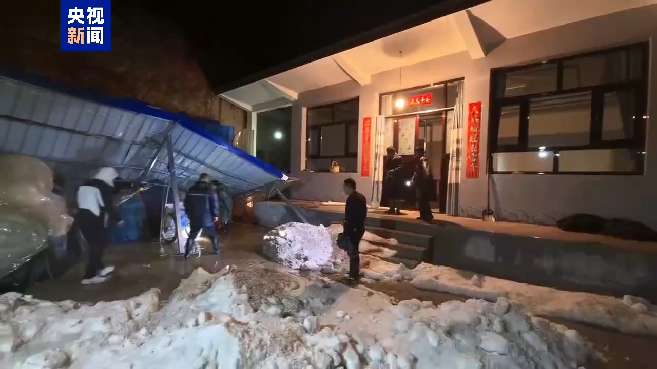 #甘肃康乐冰雹#【甘肃康乐迎来强对流天气 积雹厚度超过10厘米】#甘肃康乐积雹厚