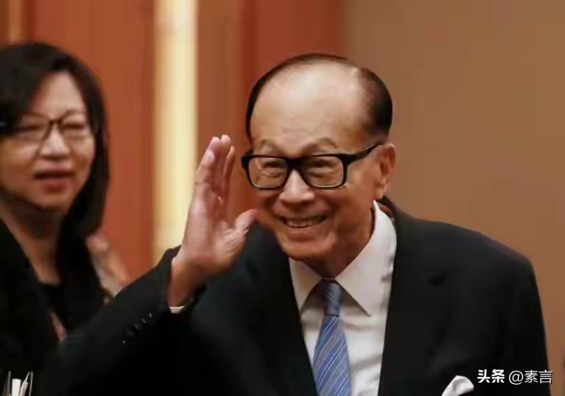 李嘉诚长和集团和贝莱德港口交易谈判重启。涉及41个港口，双方目标是2027年中旬