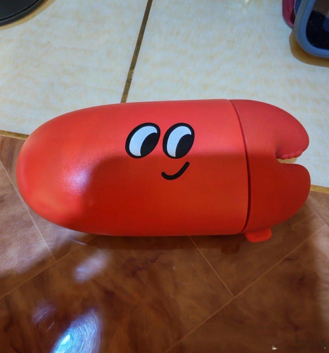 听说这个大虾钳子红色都卖断货了……商家真是走运了 