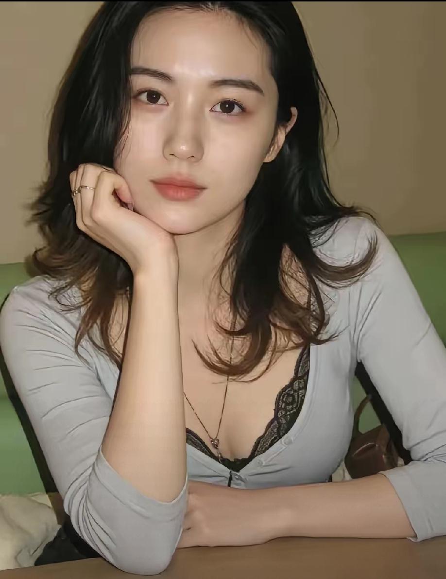 这样的素颜，如果是满分十分的话，你准备打多少分？