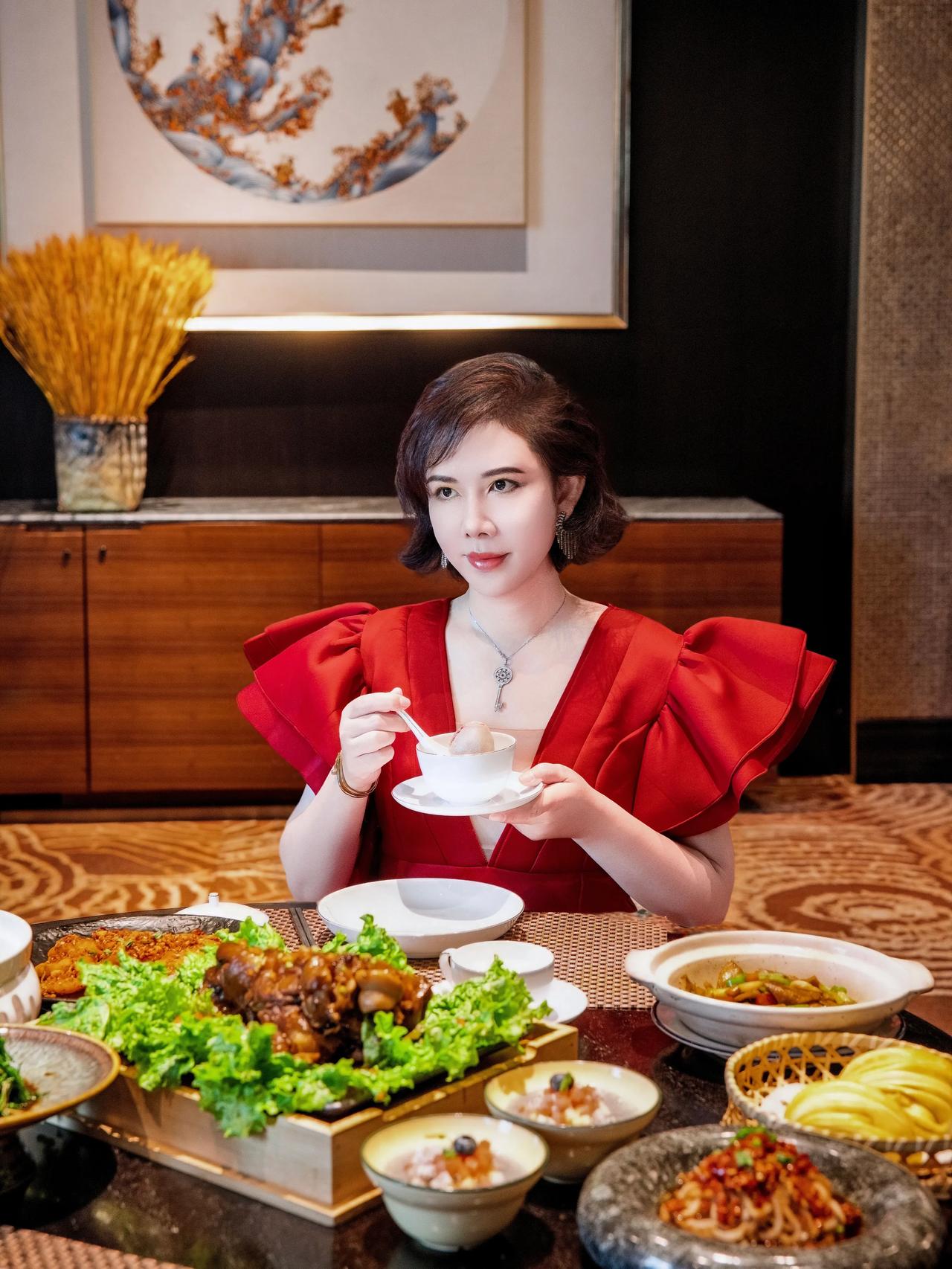 ‼️不出北京，也可以狂炫地道西北菜🥢
北京的天儿越来越冷了，大降温的天气打扮起