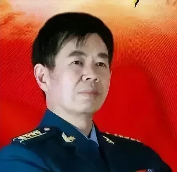 戴旭：“中国总是对全球的善意过剩、而武力又稍显不足，这种不平衡，恰恰是最致命的。