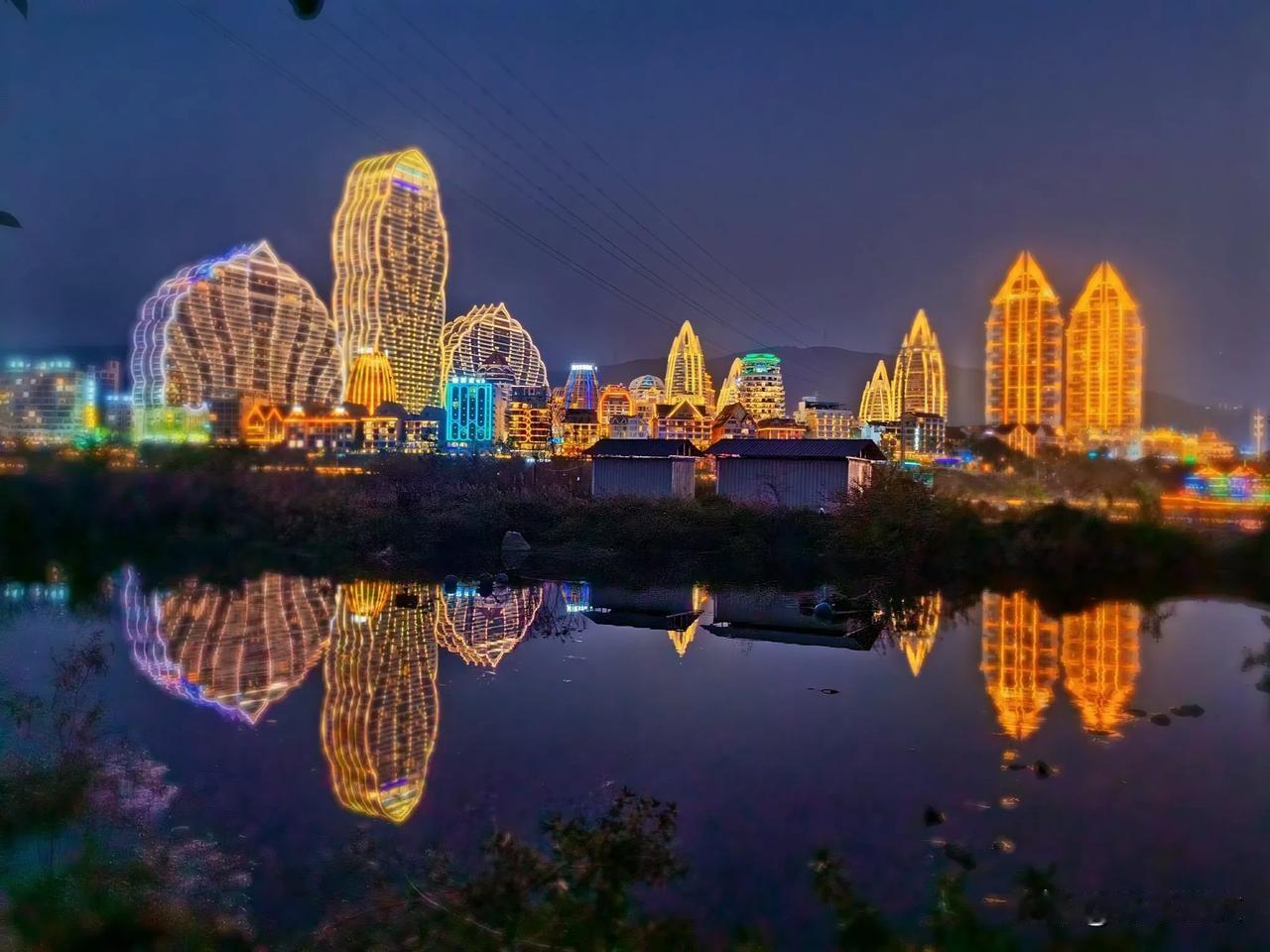 西双版纳行主要景点美拍

野象谷：这里有蝴蝶园和兰花馆，可观赏美丽的蝴蝶与珍稀兰