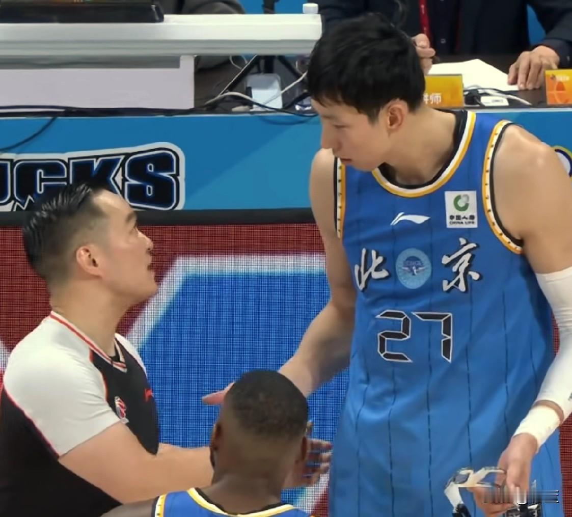 狙击北京北汽队失败，
广州龙狮队主场失利。

现在的广州龙狮队整体实力有所上升，