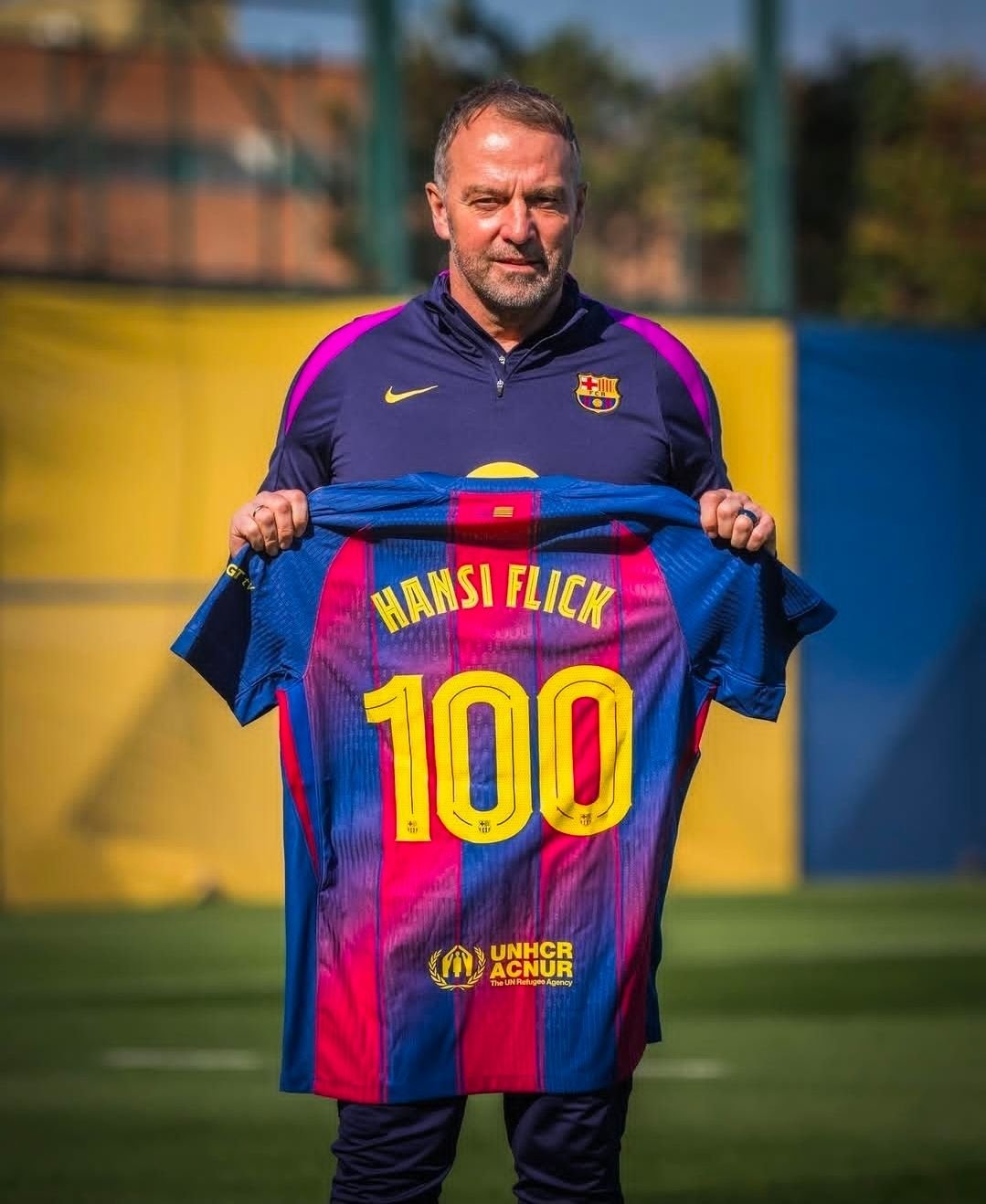 阿斯报：弗里克仍然有机会实现一个几乎不可能的梦想：以100分赢得联赛冠军。 目前