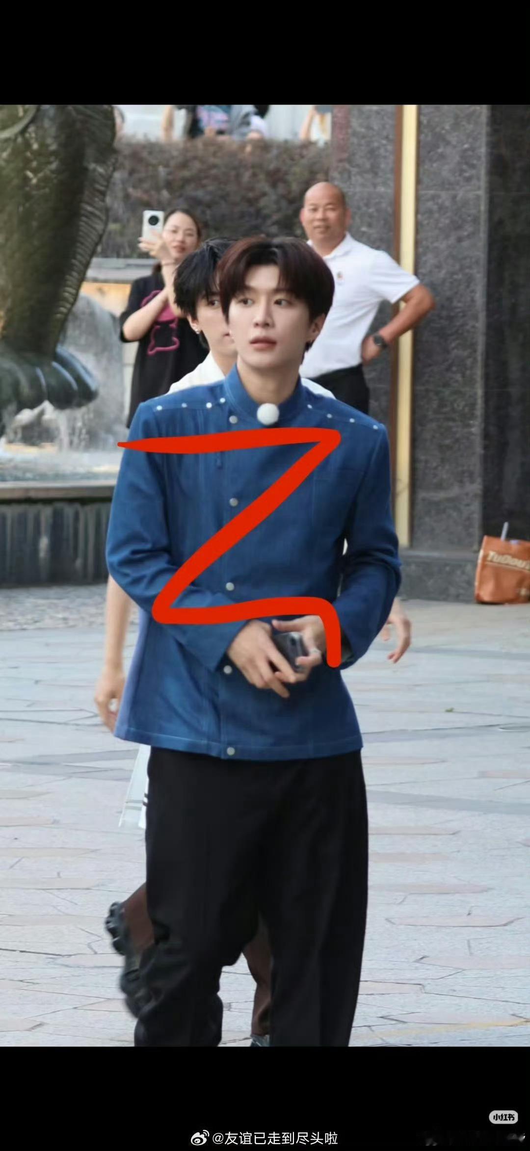 范丞丞李昀锐周翊然跑男生图李昀锐周翊然跑男生图路透 周翊然来跑男飞行了，全员厨师