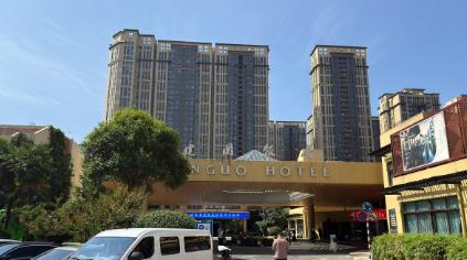 这所学校在陕西渭南，不在西安，但每年毕业季，中国中铁、中国铁建这些巨无霸央企的招