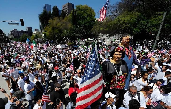 西方人民频繁罢工的现象，绝非简单的“喜欢”或偏好，而是其社会深层结构与现实矛盾交