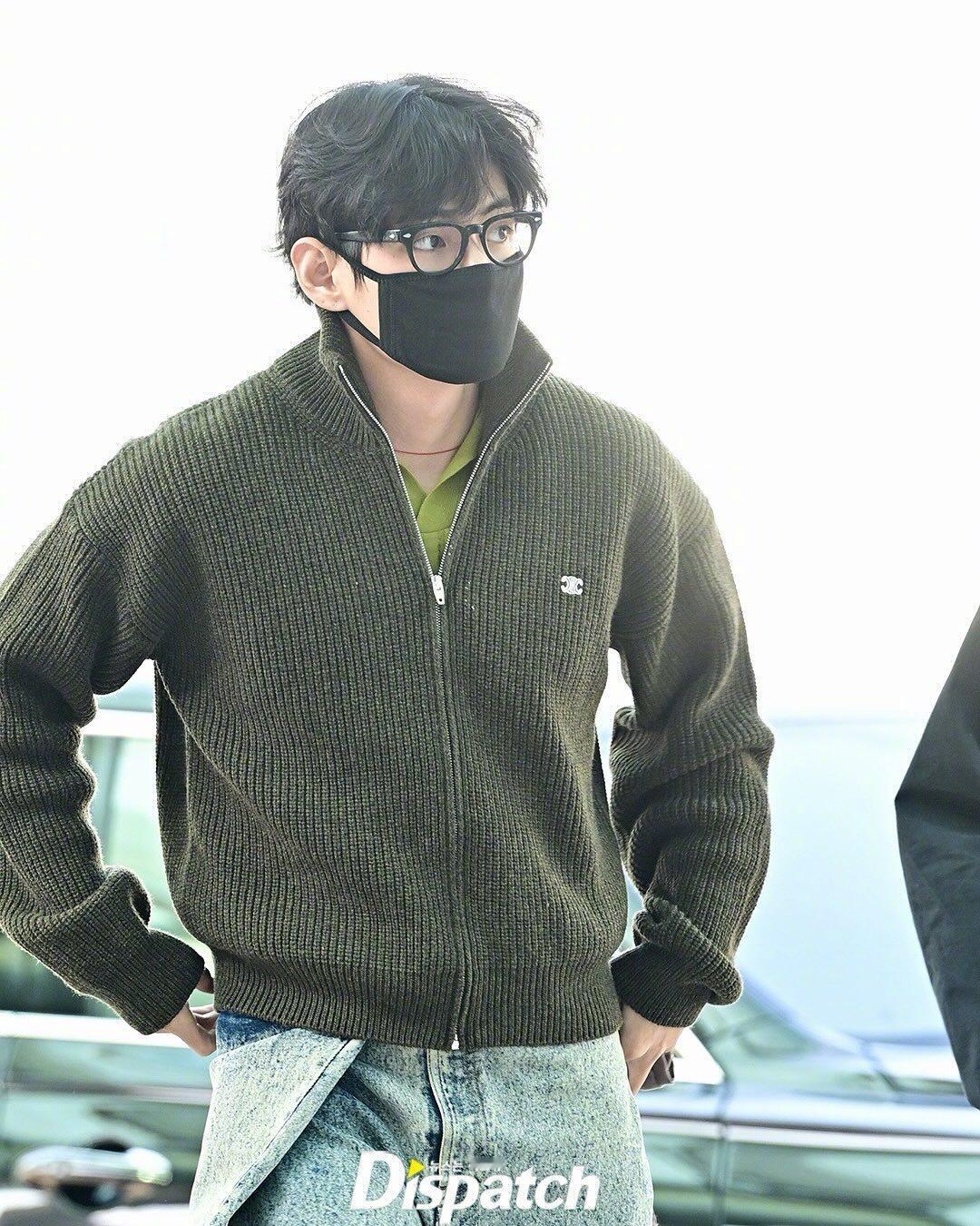 【Theqoo】金泰亨今日的机场造型，帅而萌之