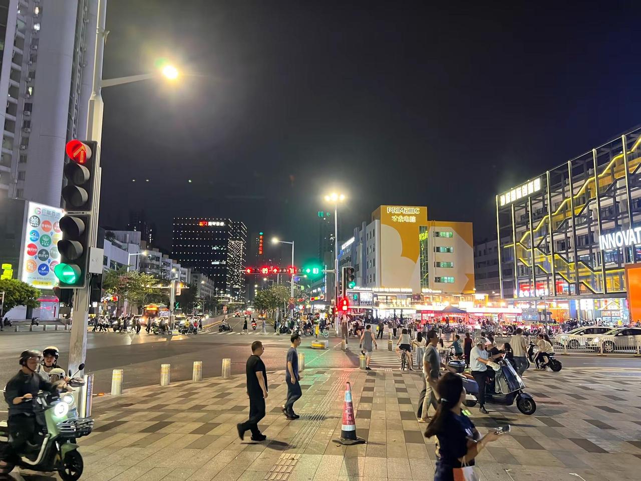 于海青：为何说电动车安全对深圳影响很大？ 深圳是一座年轻的城市，所以拥有电动车的