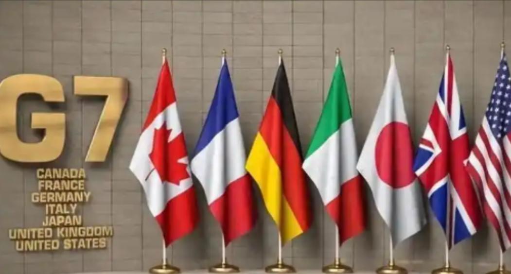 不准中国援俄，也不准中国收台，更不准管制稀土。七国集团最近明确指出，中国不能援助