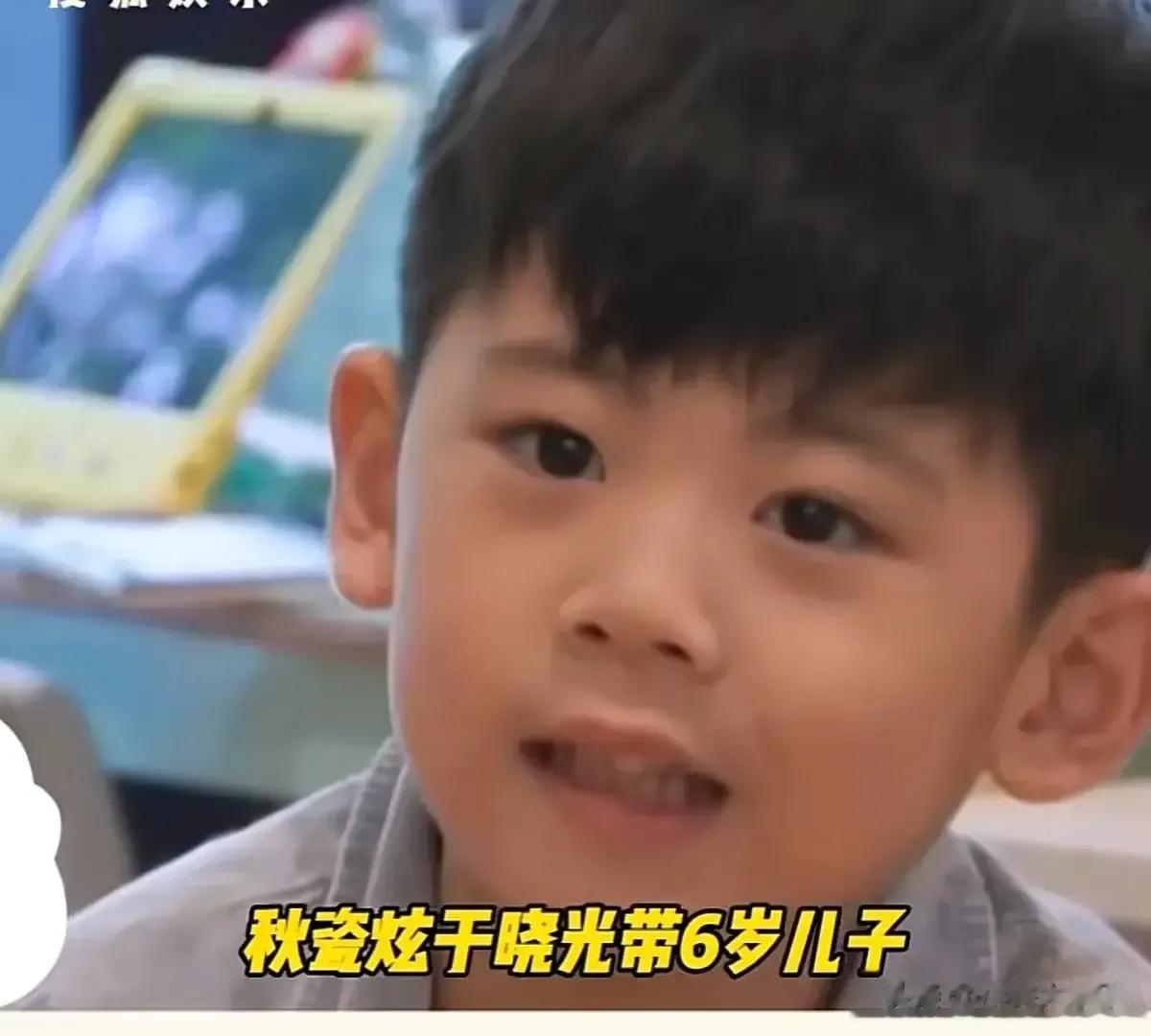 说实话，儿子比老公好看多了……