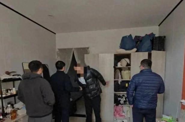 “真是聪明反被聪明误！”浙江一男子偷偷卖掉女友黄金首饰，这些首饰卖了3万元，然后