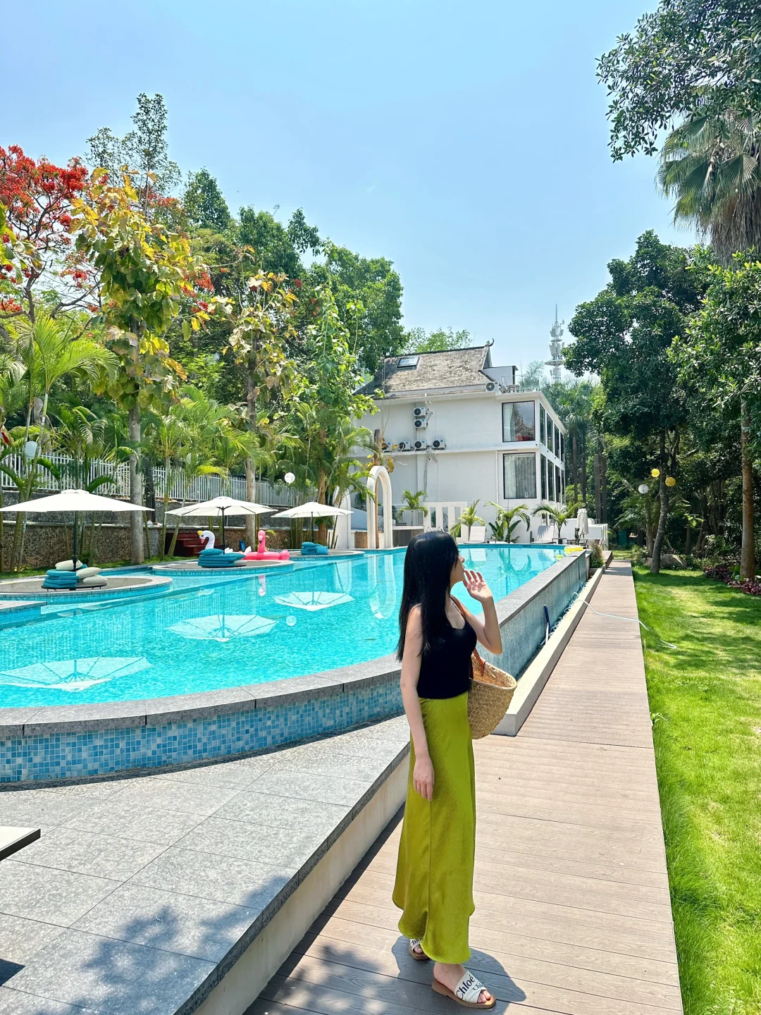 来西双版纳过夏天啦 在澜沧江边游泳🏊