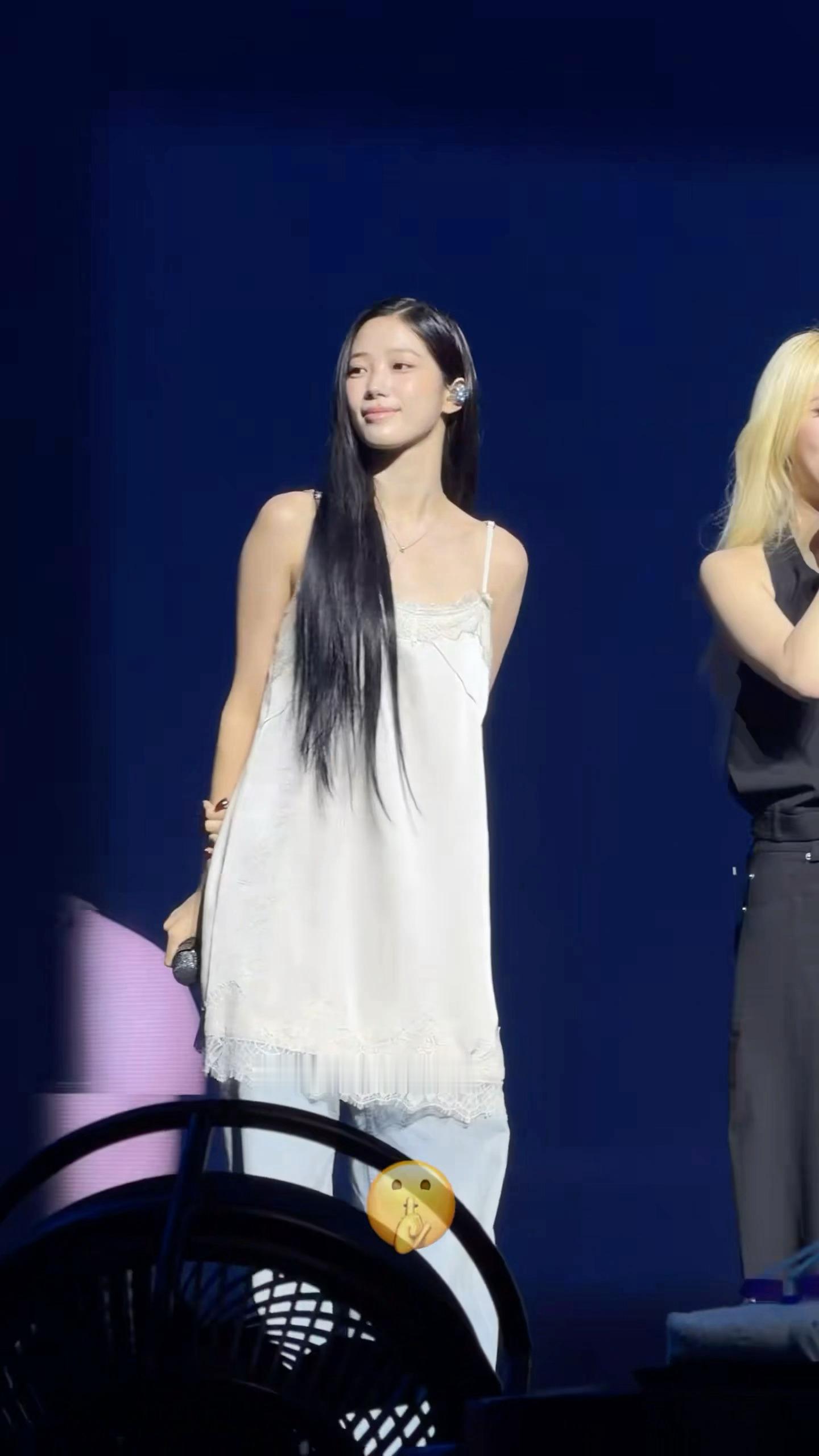 D1彩排 像巡演海报里走出来的cr.s2cr2t_op 