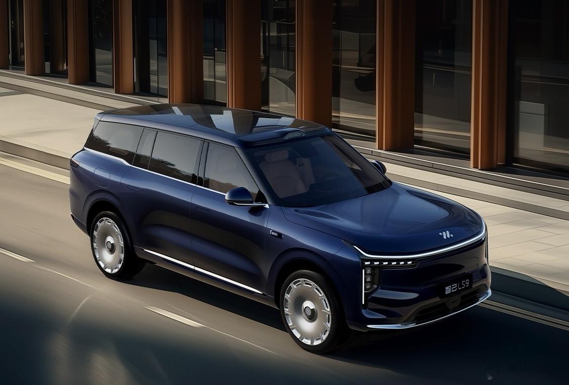 上汽旗舰智己LS9  将于11月4日全球首发，你咋看这车？ 智己LS9创12项行