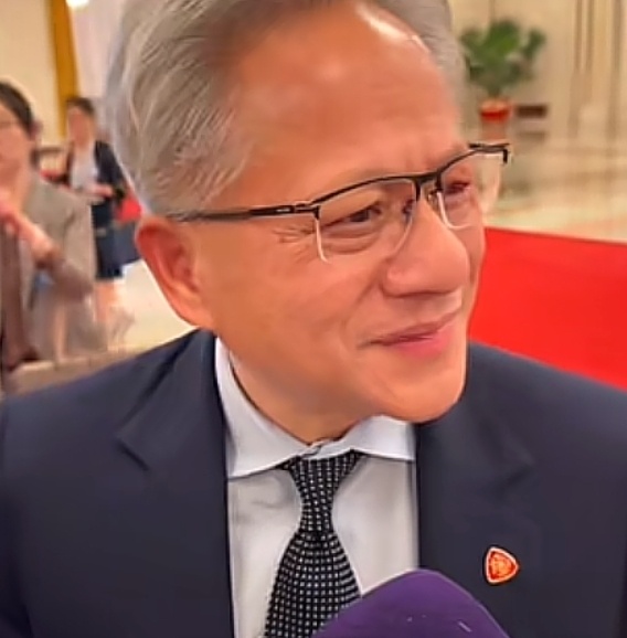 黄仁勋在印度，黄仁勋在越南，黄仁勋在中国 黄仁勋谈中国AI发展