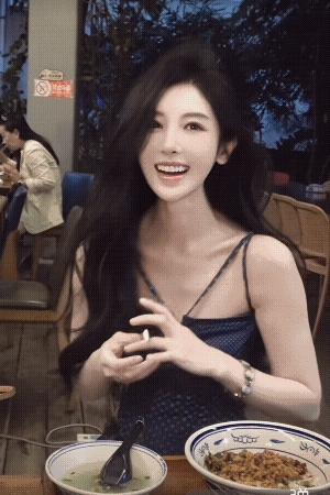 一碗面都能让她开心？娶这样的老婆没问题。