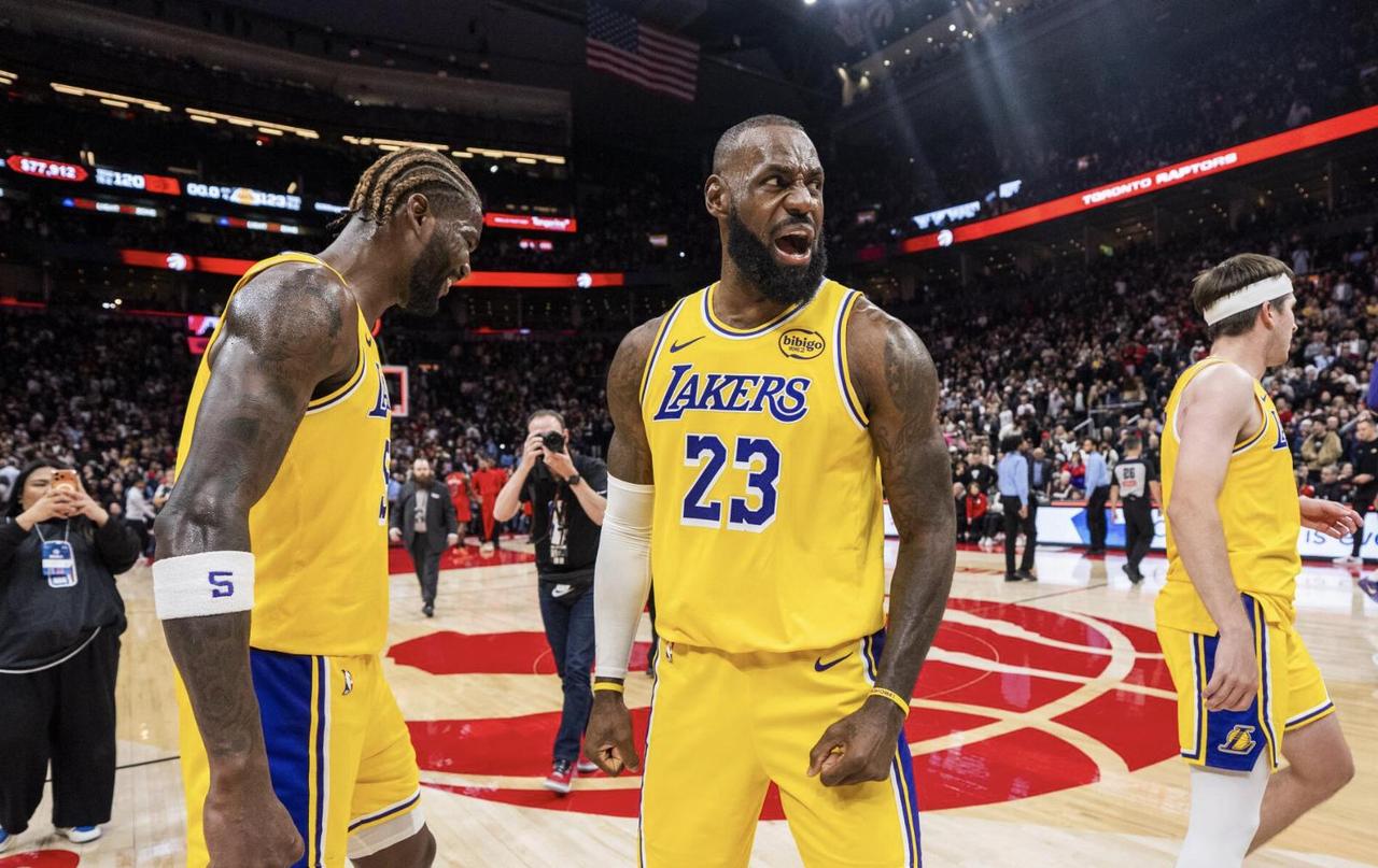 东契奇的问题所在

看了这么多场东契奇的比赛，我发觉他与詹姆斯最大的不同在于，东