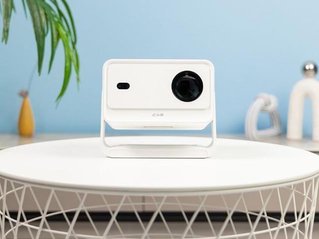 创维小湃投影仪Q5Pro评测：不足千元卷高端局，平价投影仪首选