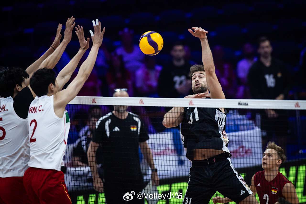 技术统计｜中国男排1比2德国男排（20-25 20-25 25-22）温子华11