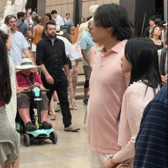 秦昊伊能静暑假带女儿去旅游了，这次伊能静和秦昊也放开了吃，放开了喝，不出所料两人