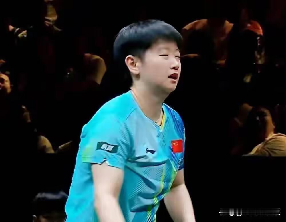 孙颖莎爆冷出局，
接下来可能要面对3个结果，
第一，她的世界排名第一可能不保。