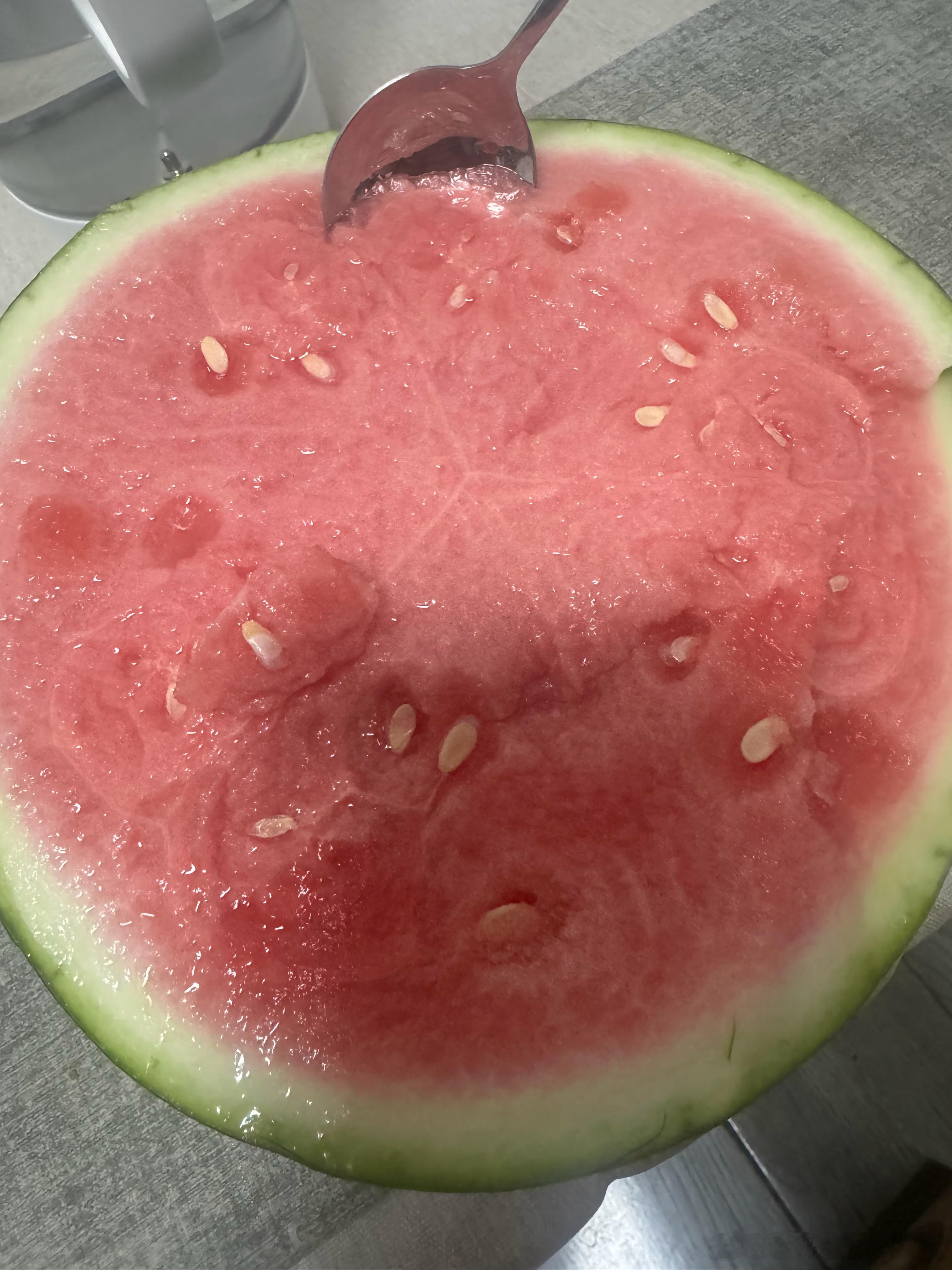 夏天的标配[嘻嘻] ​​​