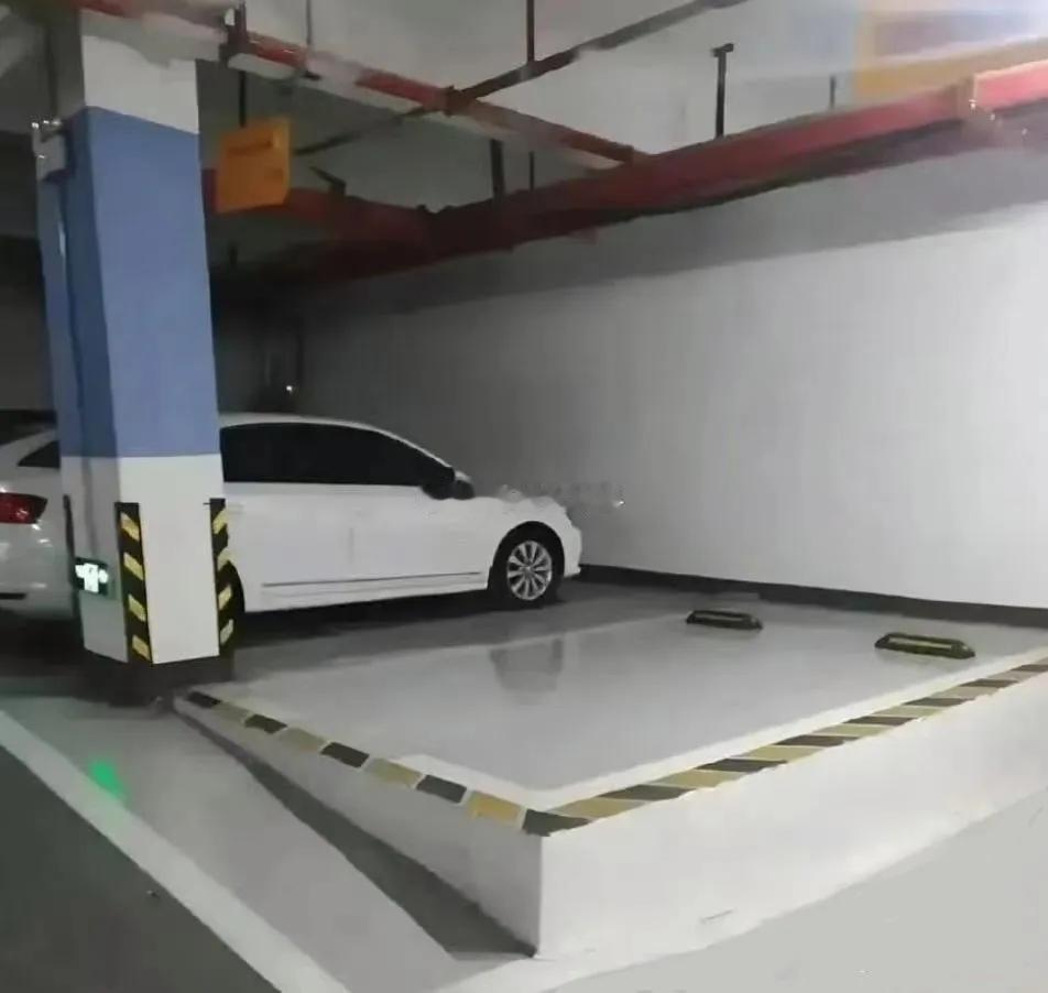 这个停车位多少钱买合适？？？