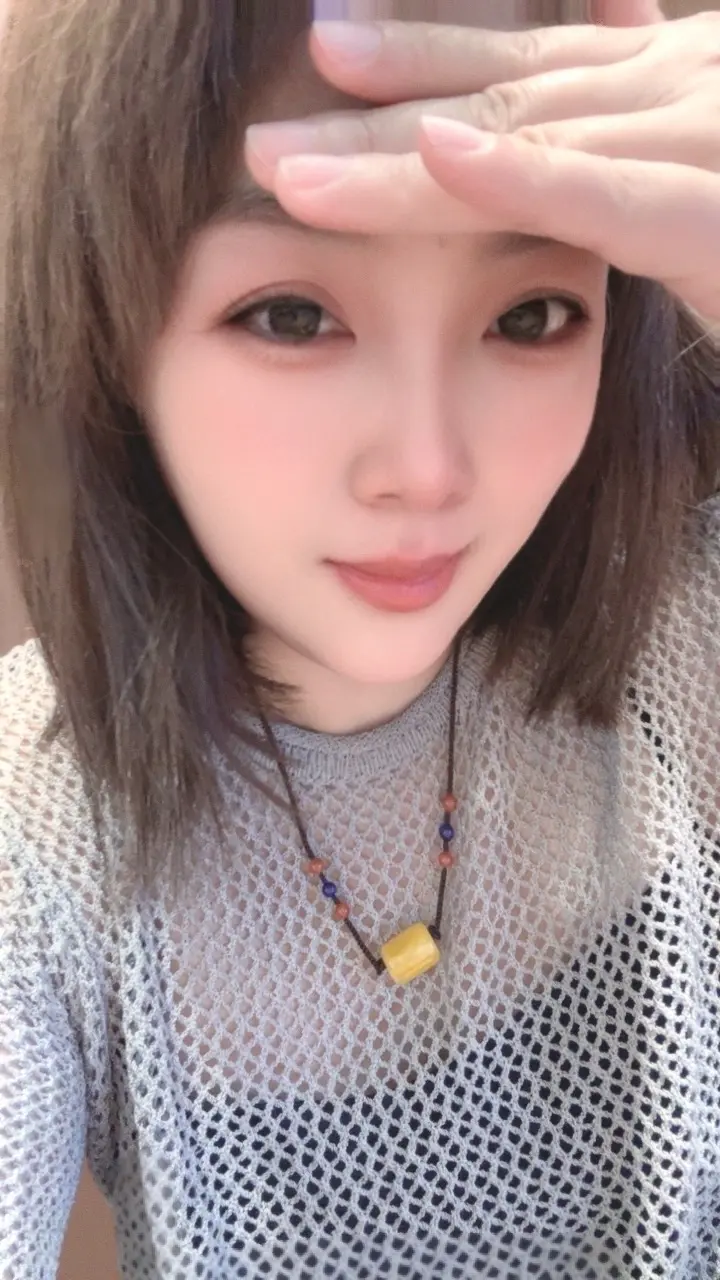 微笑真好，快乐不难。只要你的心境开阔，乐观豁达，就会生活在快乐的港湾