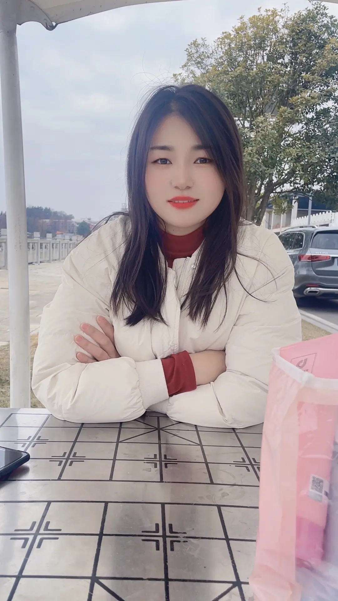 怎么会不累呢 满心欲望 两手空空却又心事重重，只可惜自己躺又躺不平，摆...