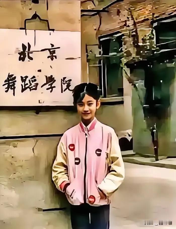 原来李小冉小时候是这个模样！