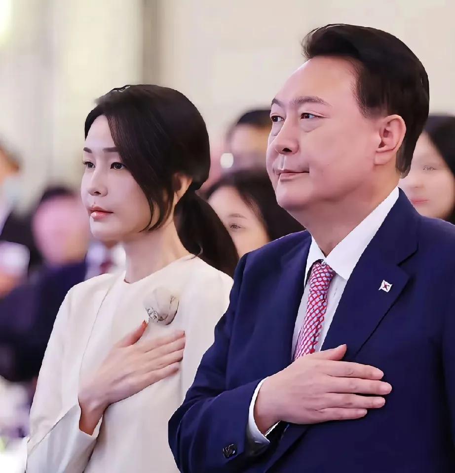 重要证人自杀，尹锡悦夫妇涉及的“介选案”或许会不了了之！
李在明千盼万盼，就盼着