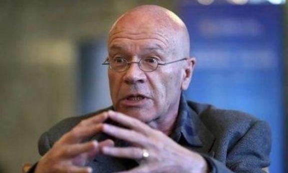 英国学者马丁·雅克，再次语出惊人！他说：“美国之所以一直针对中国，是因为中国犯了