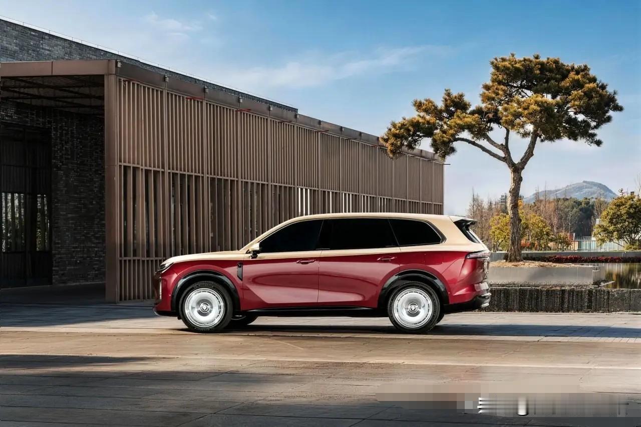 从油车到插混开了两年，他总结出几个无法回头的理由：
1.市区省钱、长途无忧，既环