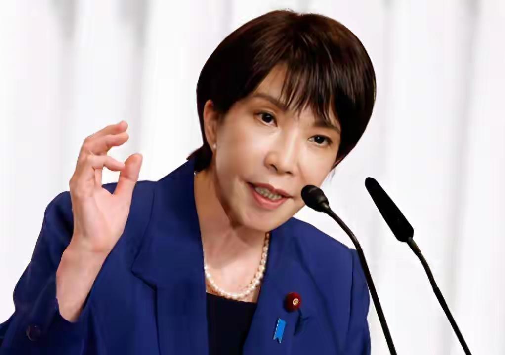 日本首相高市早苗每年都去参拜，那个日本供奉鬼神的小庙。今天已经是23号，不知道高