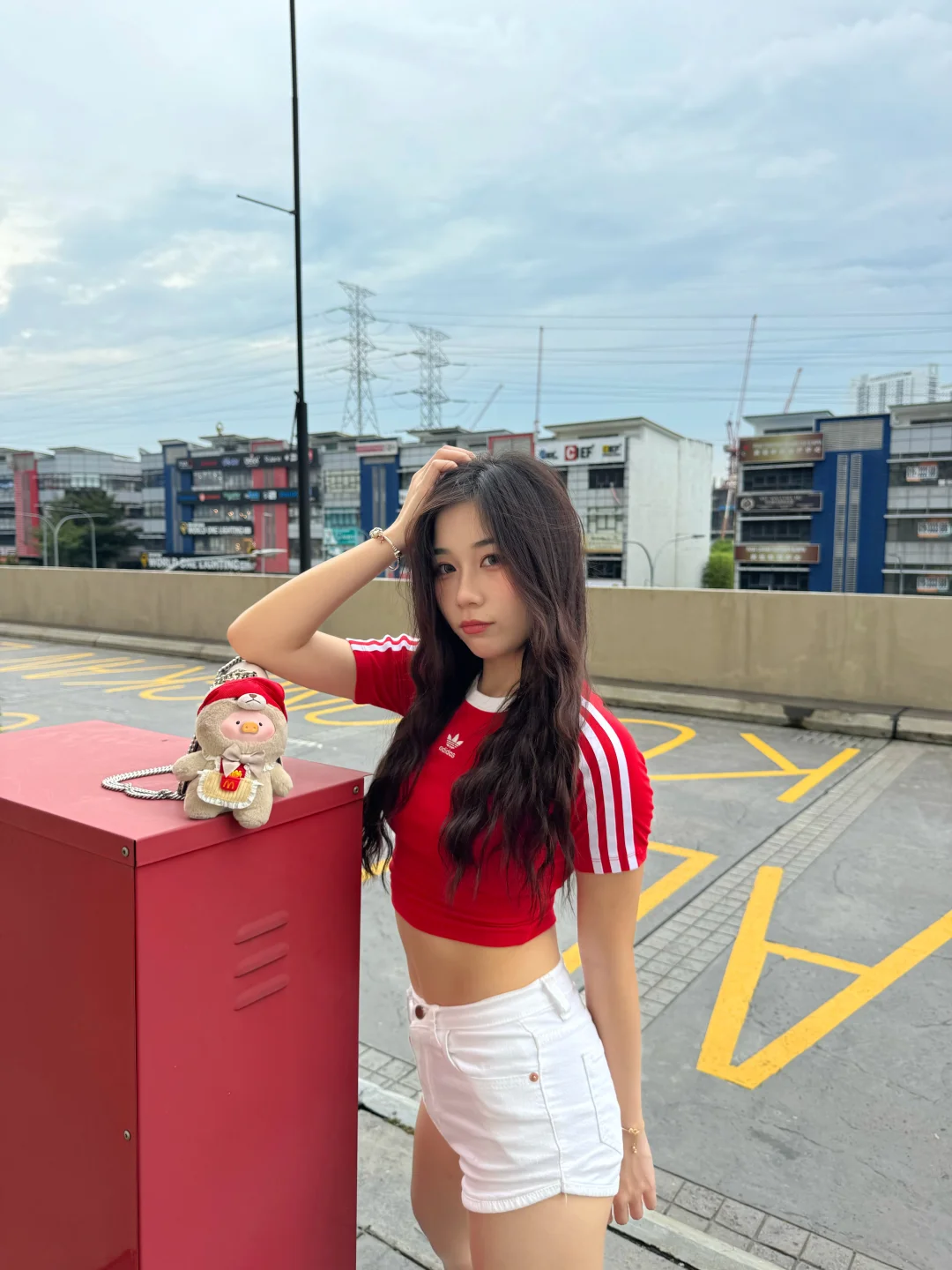 🇲🇾（🔴 •͈ ₃ •͈ 🔴）今天街头风酷Girl！