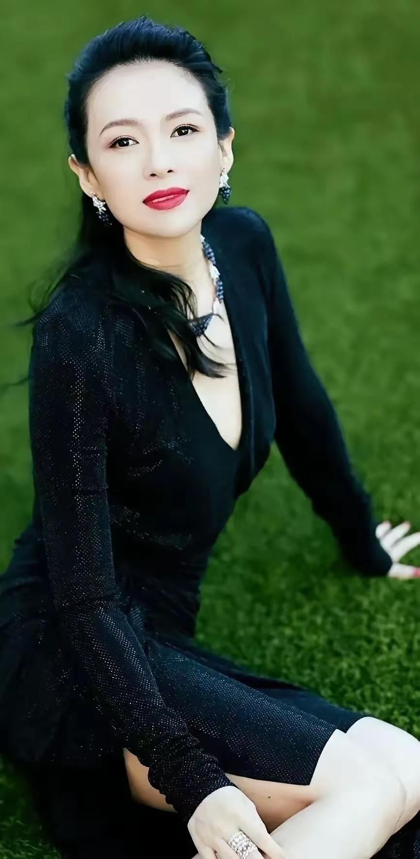 羡慕！章子怡这波投资直接赚麻了！
她当初砸230万投的婴童护肤品牌newpage