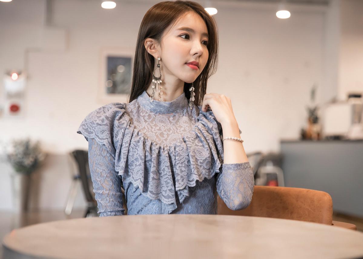 一件事如果让你变得丑陋，不要去做。一个人如果让你变得不可爱，离开他。 ​​​