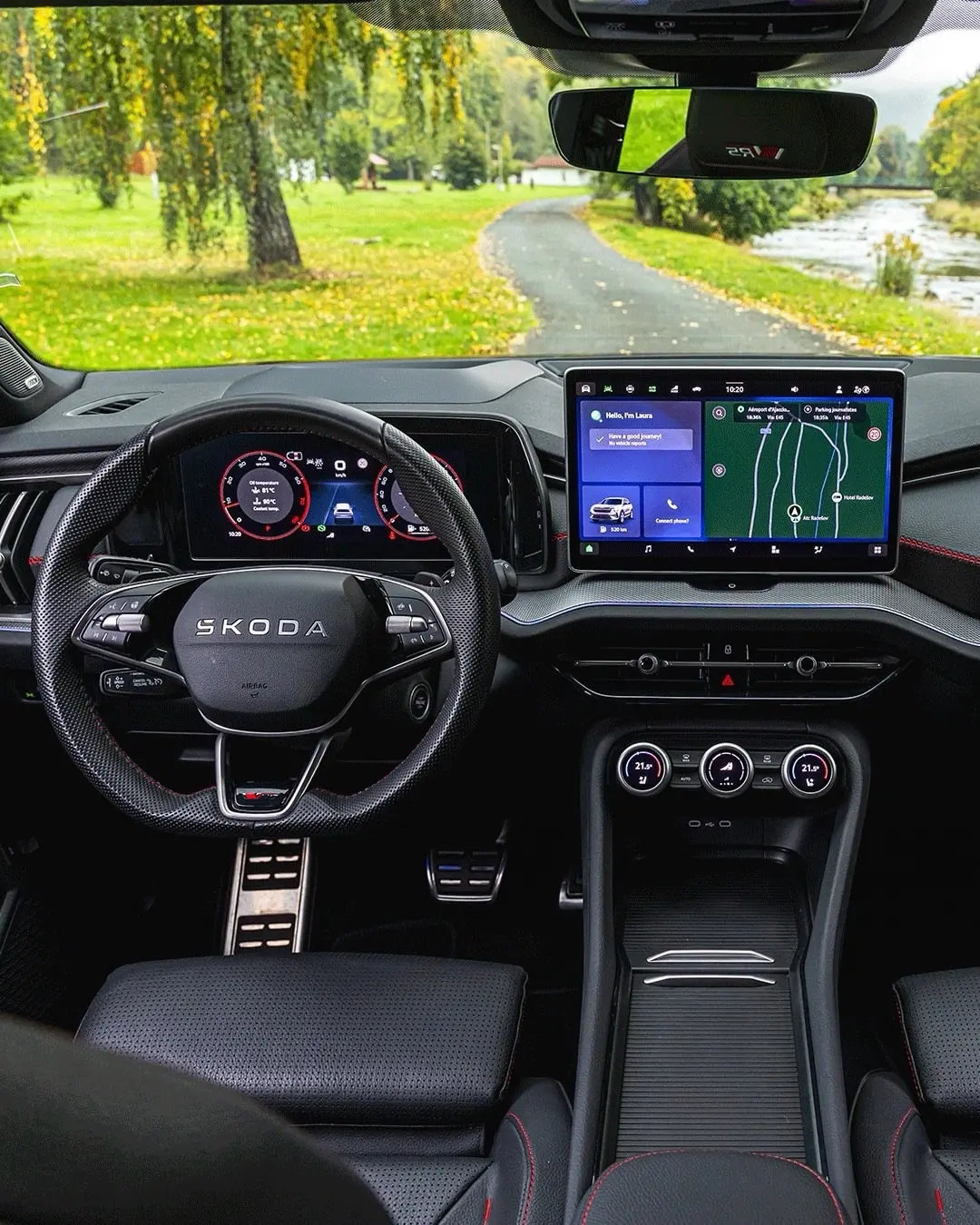 最后再交出你的爱车合影吧！