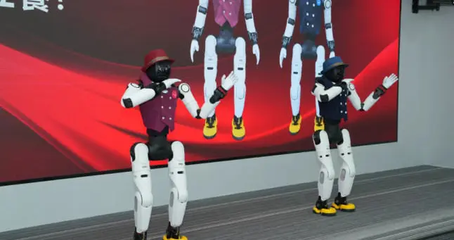 餐饮新蓝海！机器人上岗，是噱头还是新质生产力？