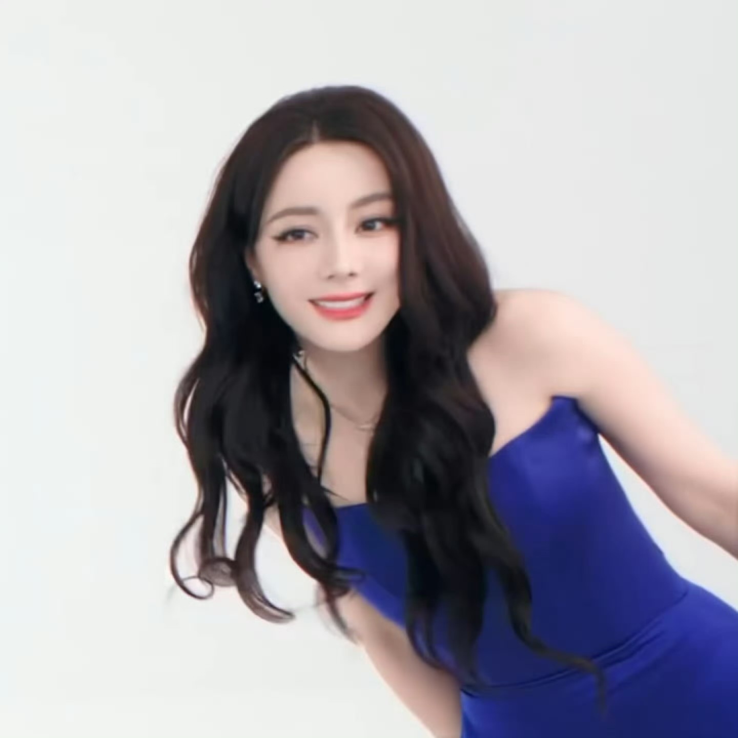 永远喜欢长卷发 