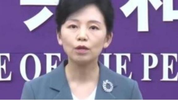 中国又悄悄关上了一扇更要命的门！在稀土还未撕完的时候，中国又加紧了另外一出口，而